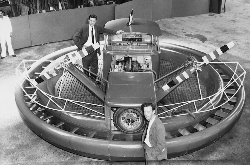 Illustration for article titled An Illustrated History of the Hovercraft